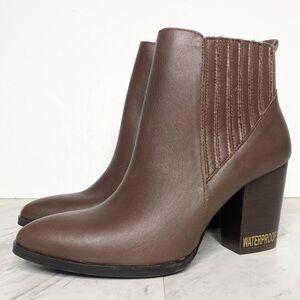 New! Blondo Reese Waterproof Brown Leather Bootie 9M